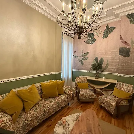 Agia Sofia Center-metro Station *