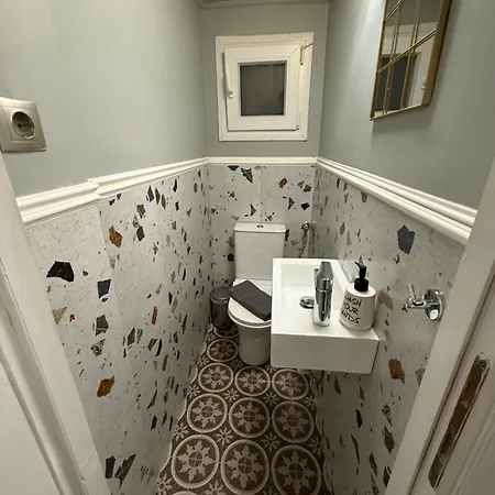 Agia Sofia Center-metro Station Lejlighed *