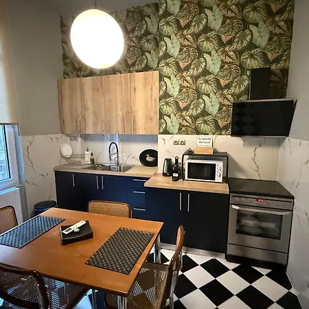 Agia Sofia Center-metro Station Lejlighed