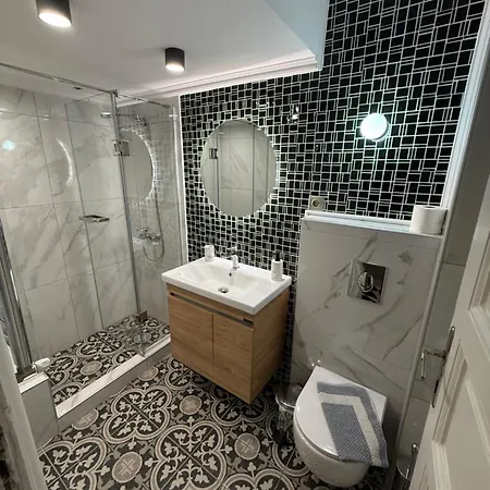 Agia Sofia Center-metro Station *